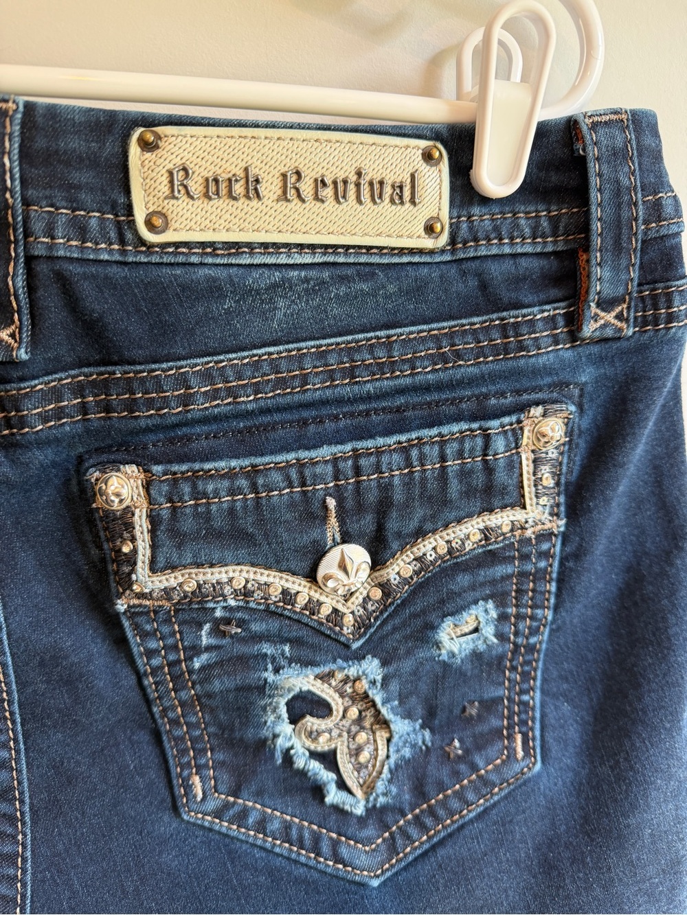 Rock Revival Iselin Shorts - Picture 3 of 8